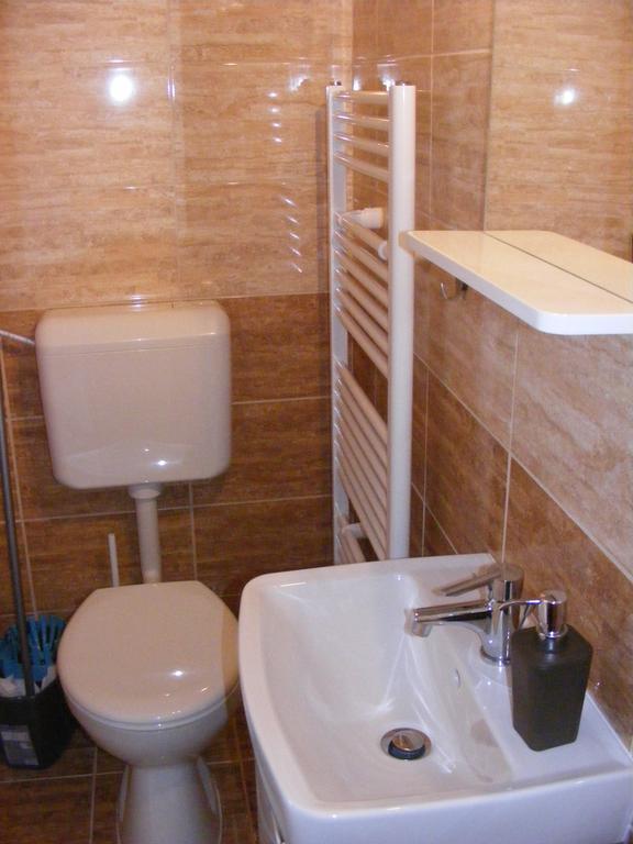 A Bastya Arnyeka Apartment Eger Ngoại thất bức ảnh